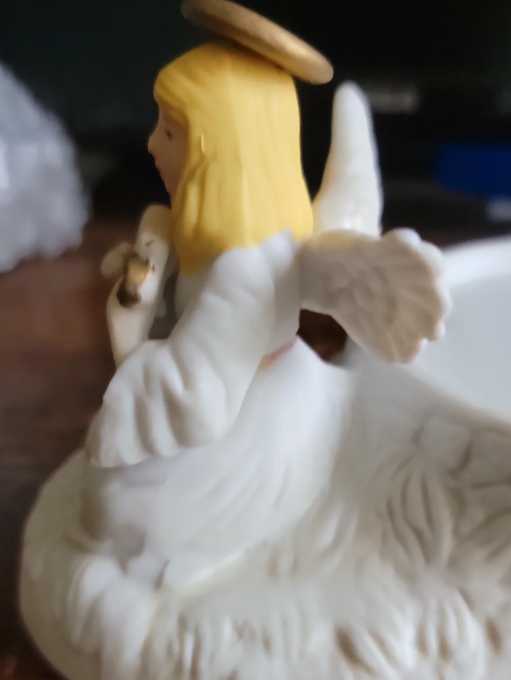 Porcelain Angel Figurine with Harp - White and Gold Candle Holder - Picture 3 of 9